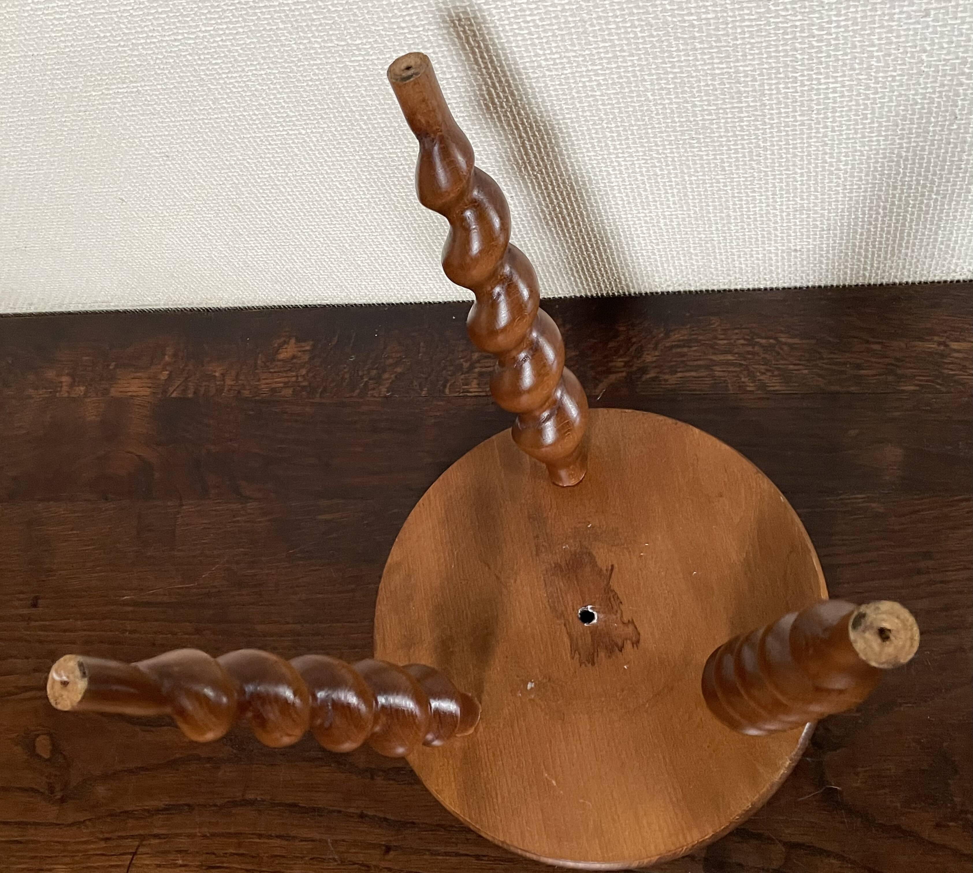 Tabouret tripode