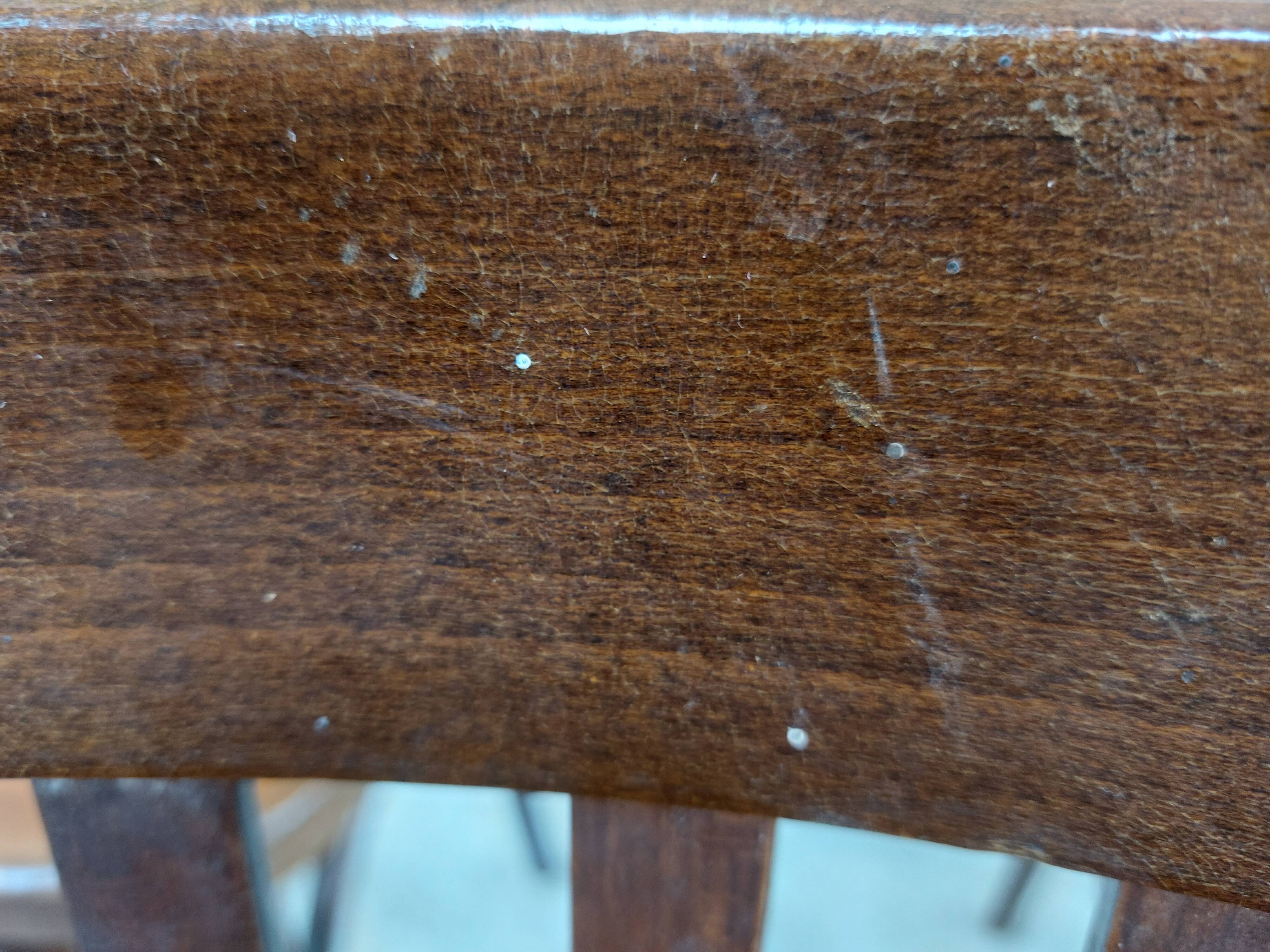 6 bistro chairs, pattern on the seat