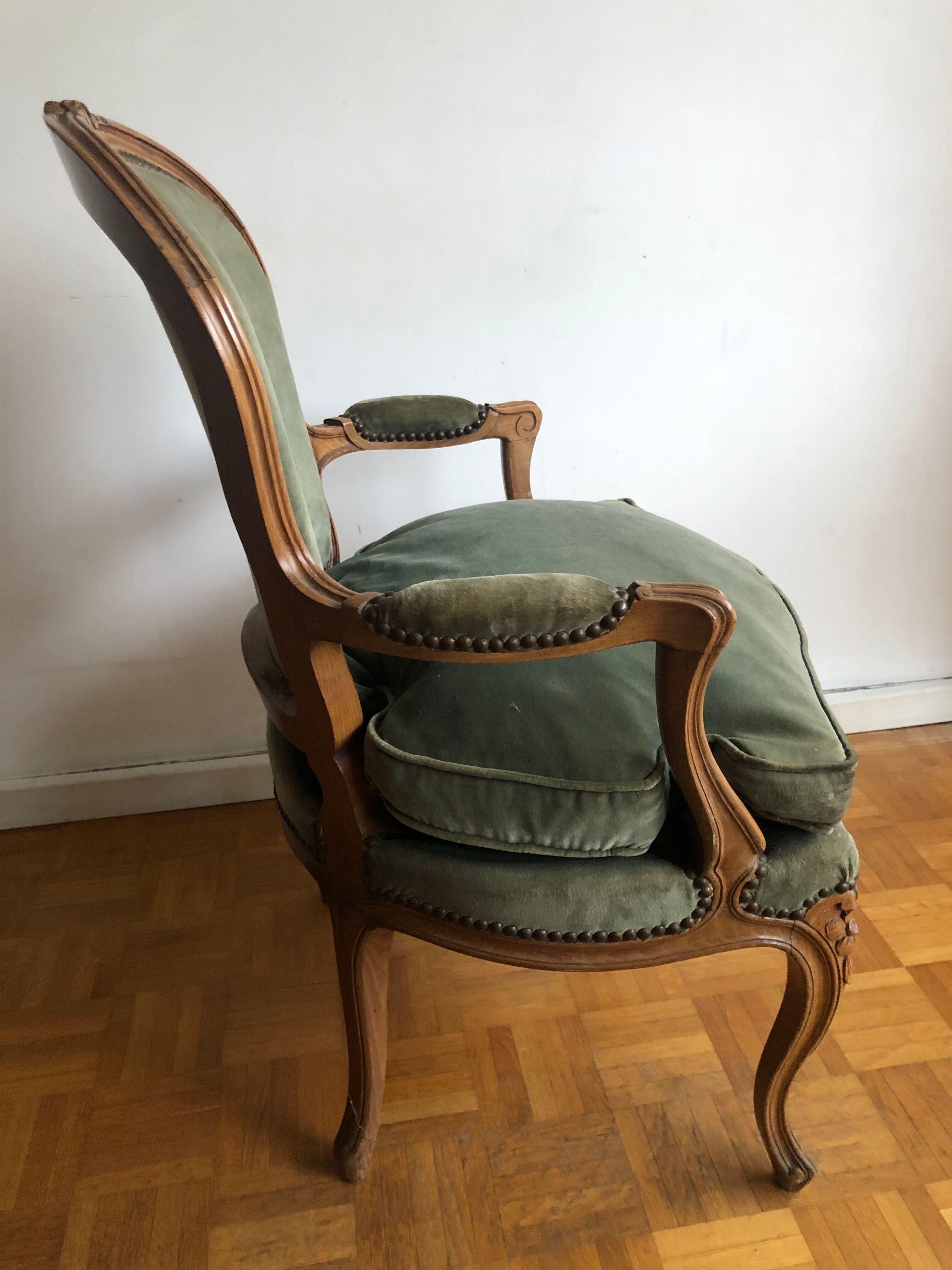 Green shepherdess armchair Louis XV style