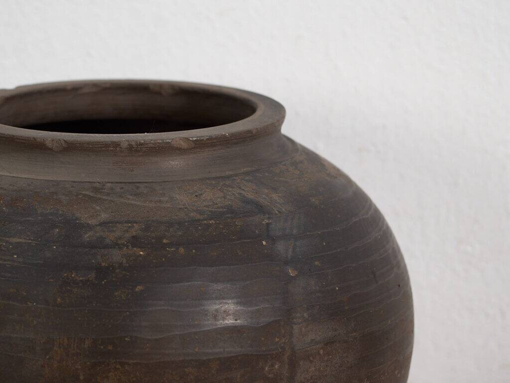 Round antique ceramic vase (c.1900) #14