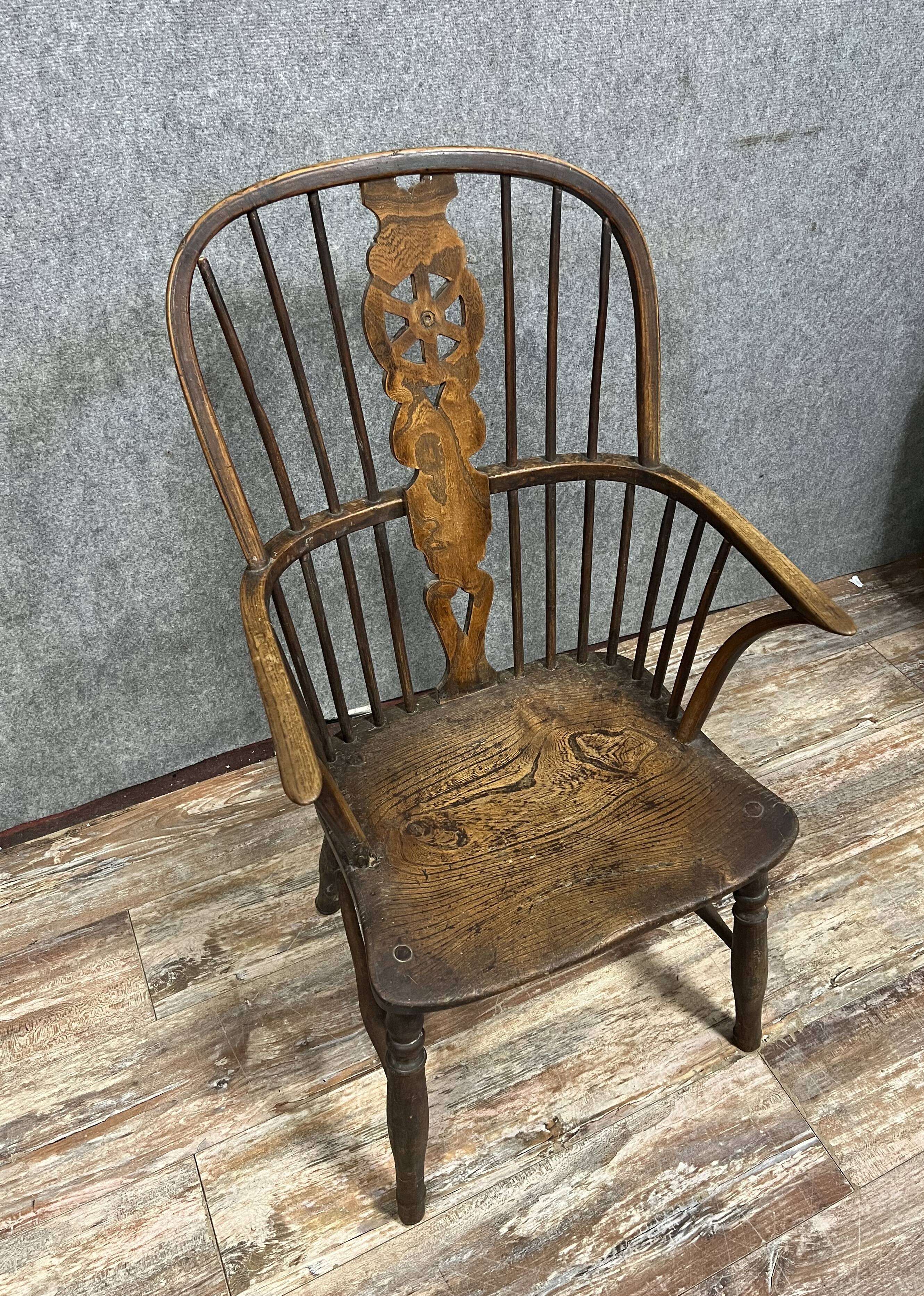 Old Windsor armchair in solid oak