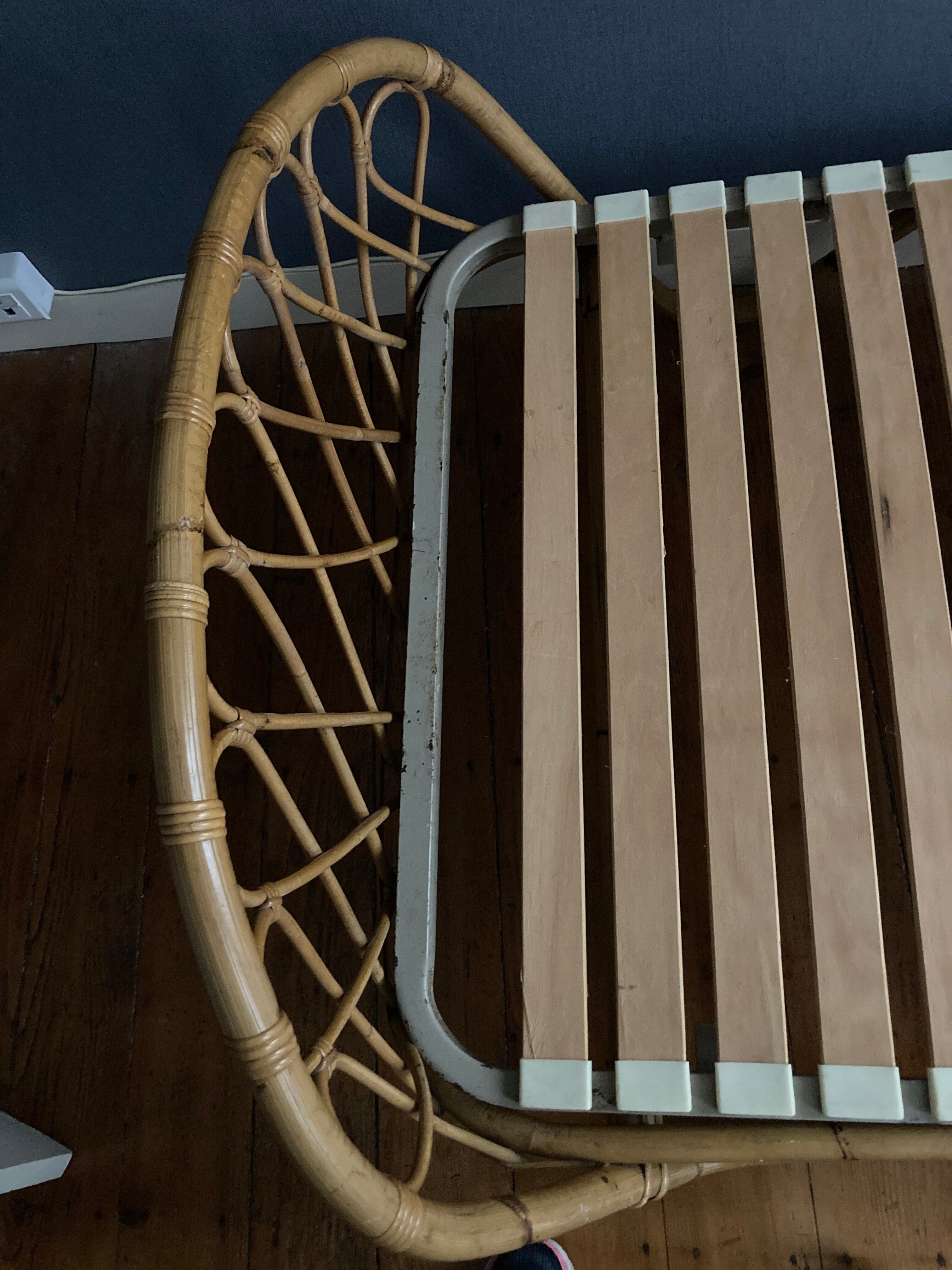 Rattan bed 1 place