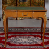 Writing table in gilded wood and Walnut Louis VI