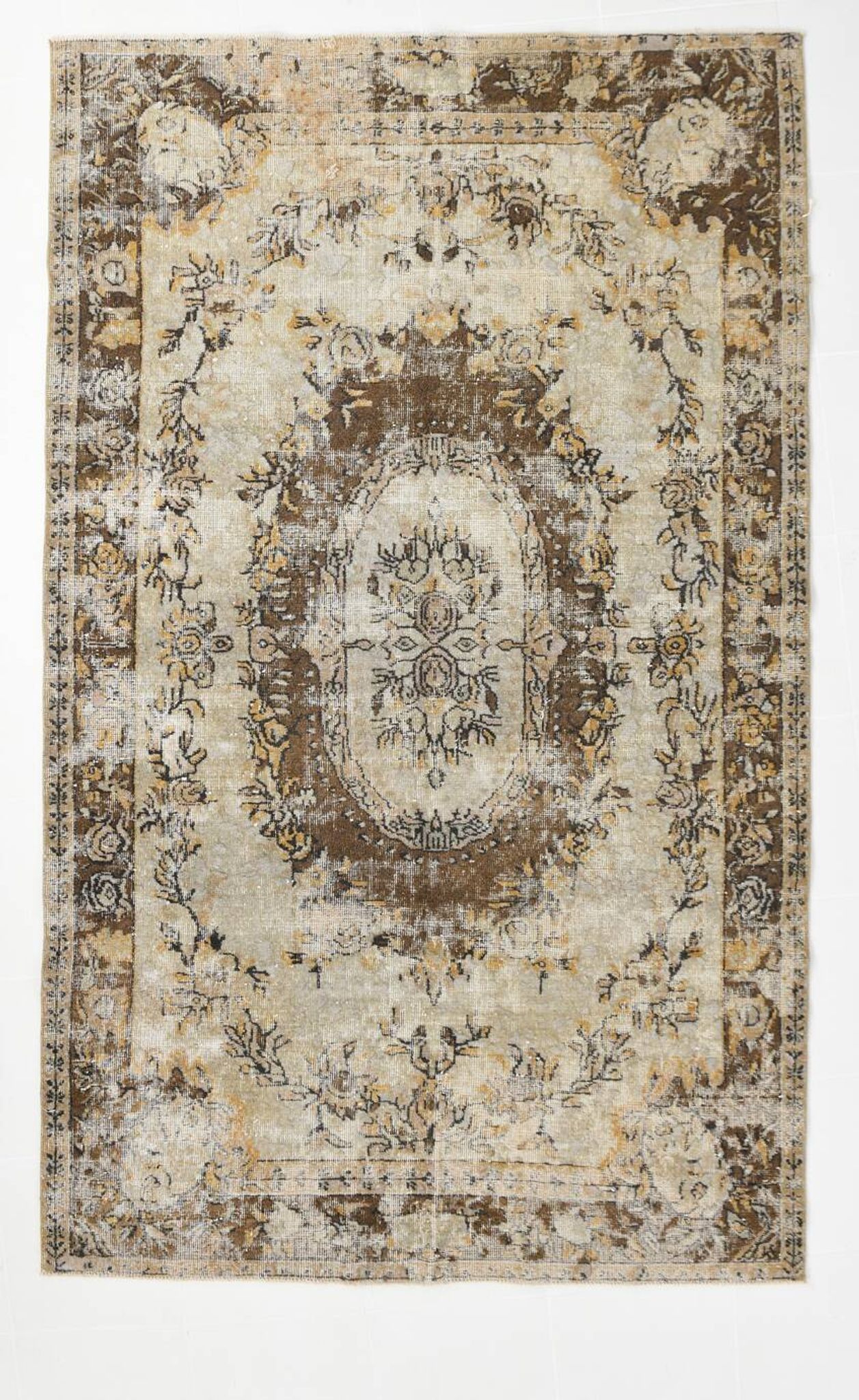 Tapis persan classique marron et crème