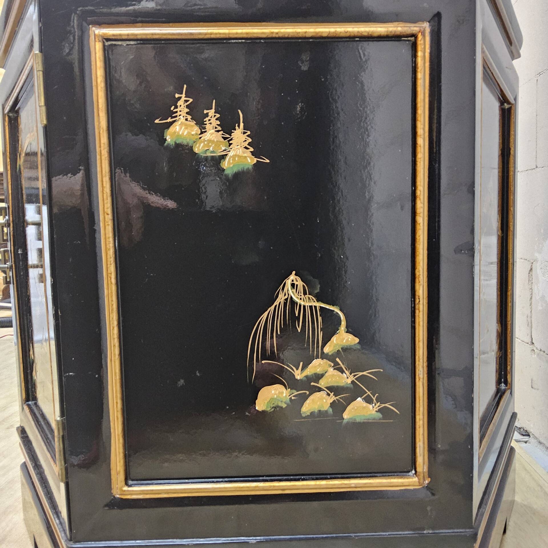 Vitrine chinoise vintage toit pagode (éclairage) asiatique