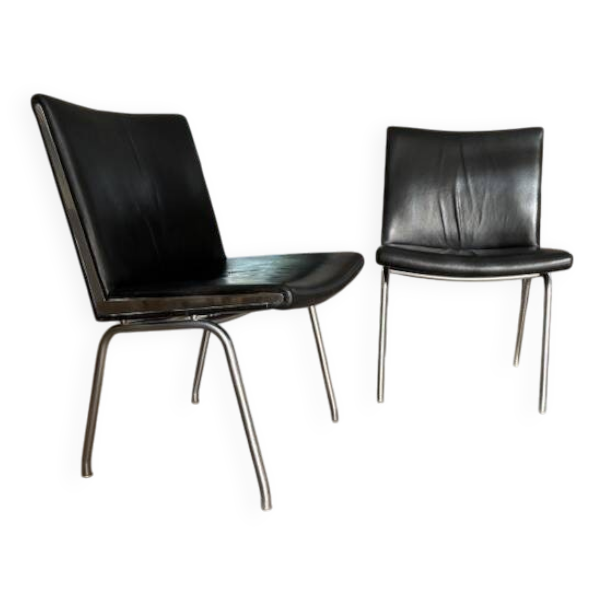 2 Airport leather armchairs by Hans Wegner - Denmark 1980s