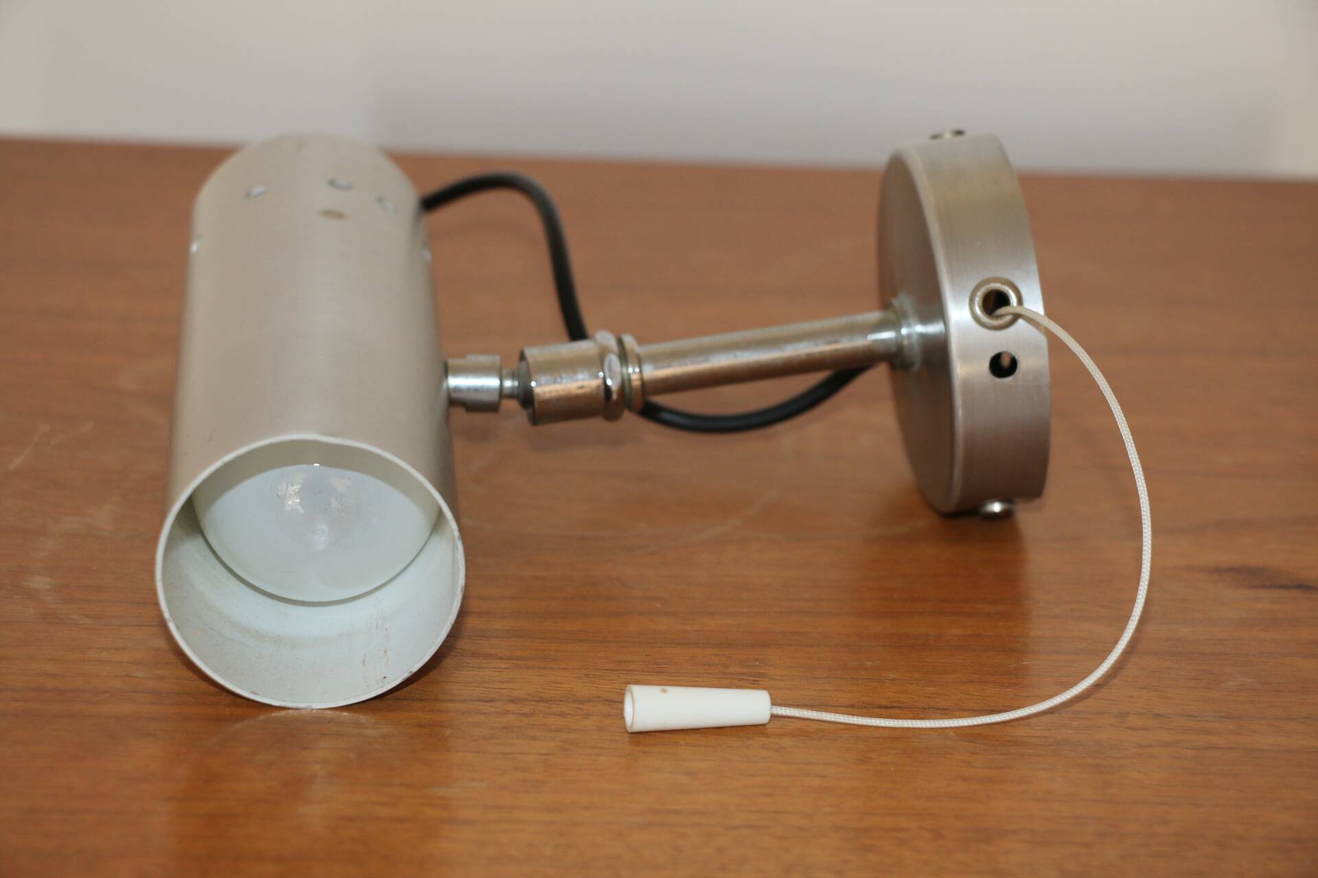 Brushed metal wall lights 1970 (tube)
