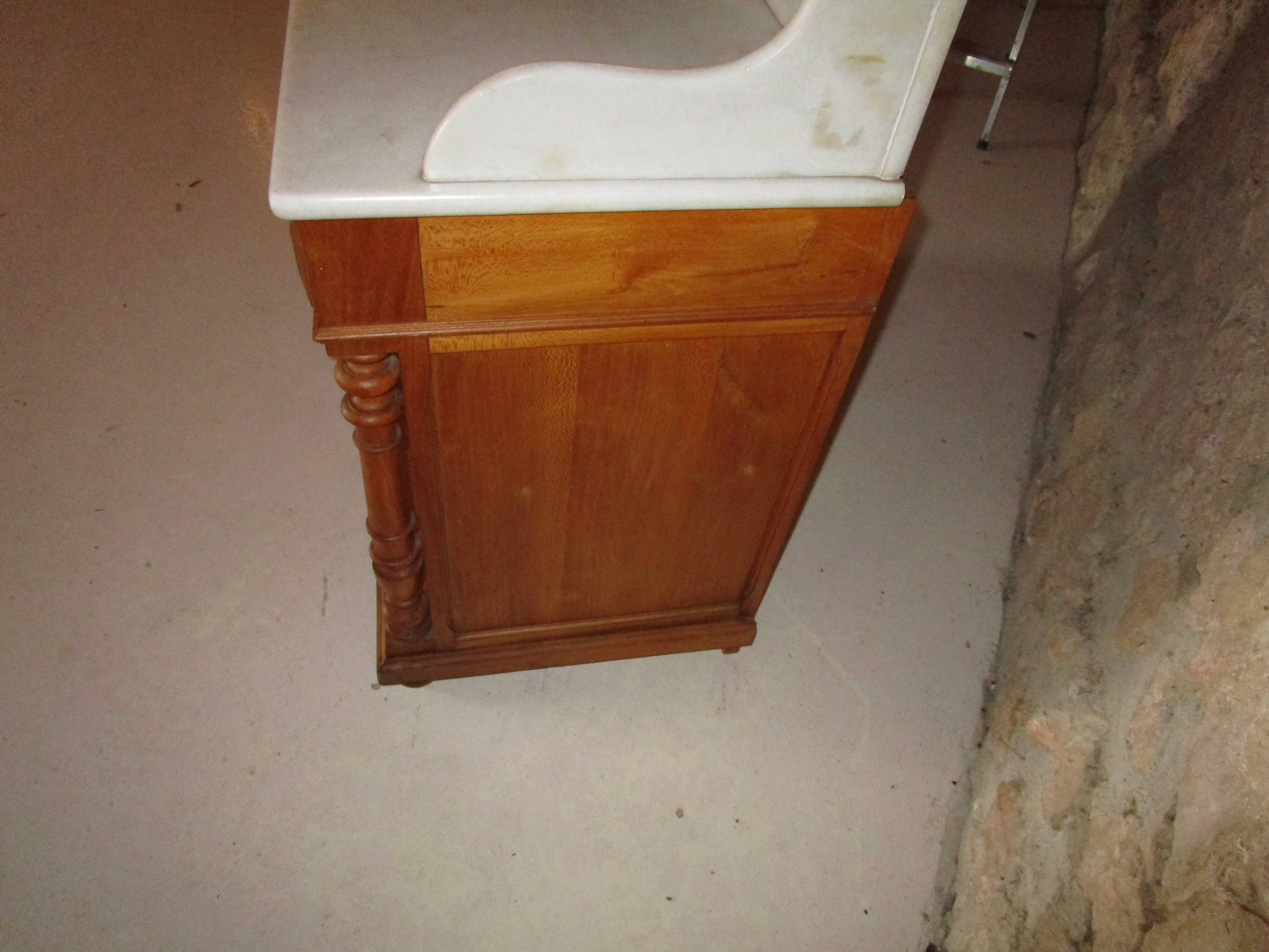 Meuble de salle de bain Art Nouveau