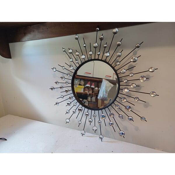 Miroir soleil fer miroir bisauté et cabochons diamants
