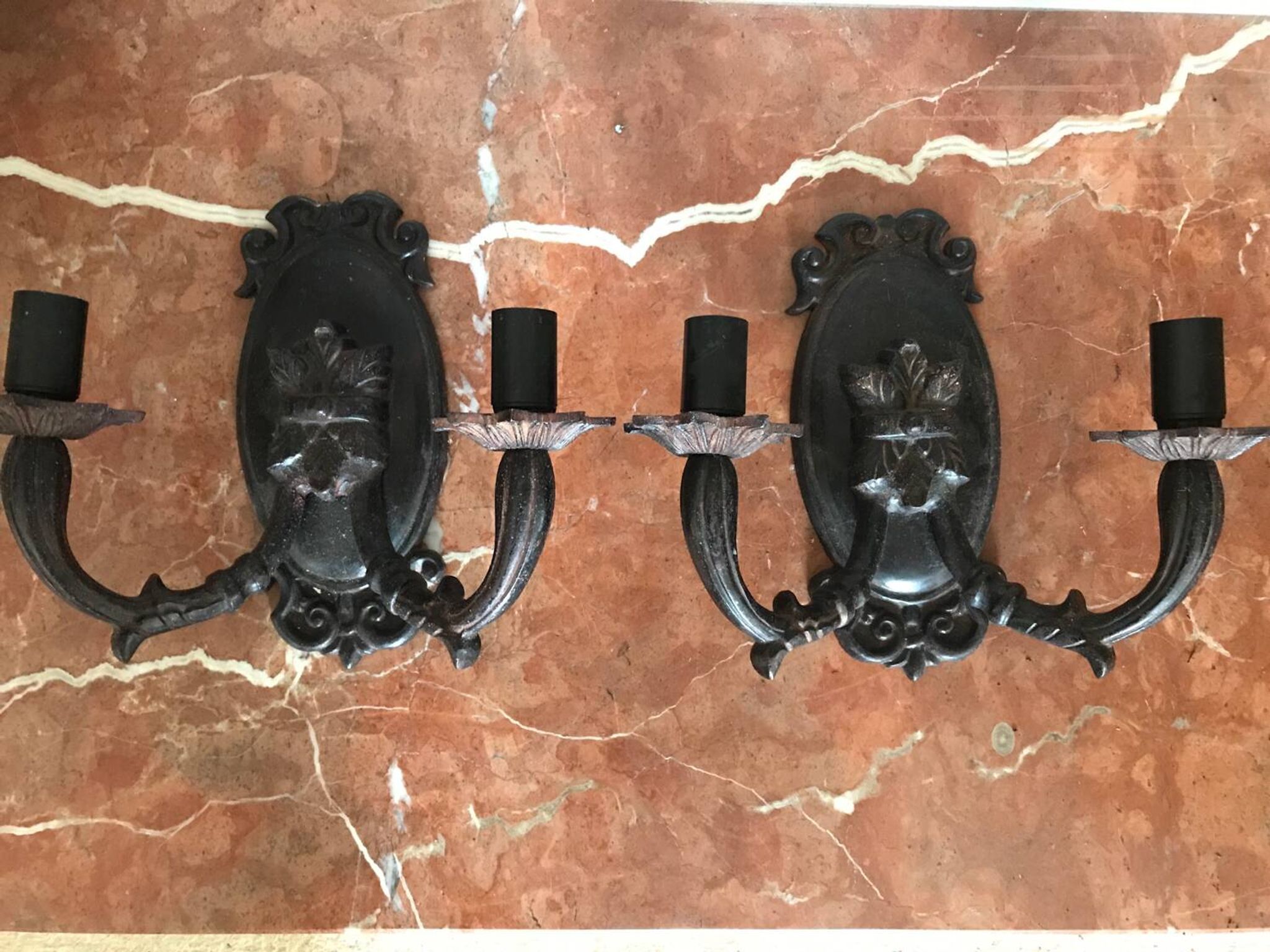 Very pretty pair of neoclassical wall lights