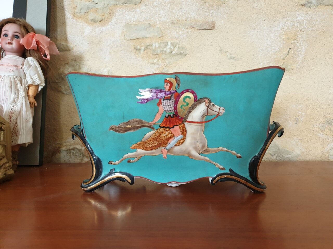 Old planter Table center