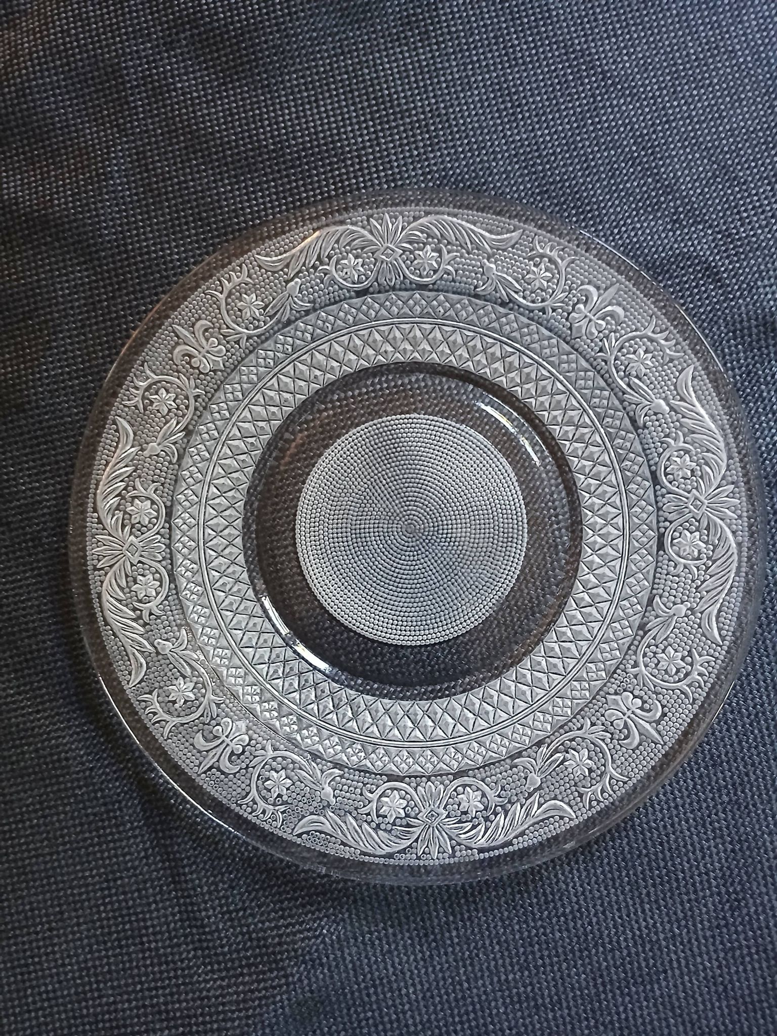 15 assiettes plates vintages années 70/80