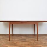 Extendable dining table from Friedrich A.