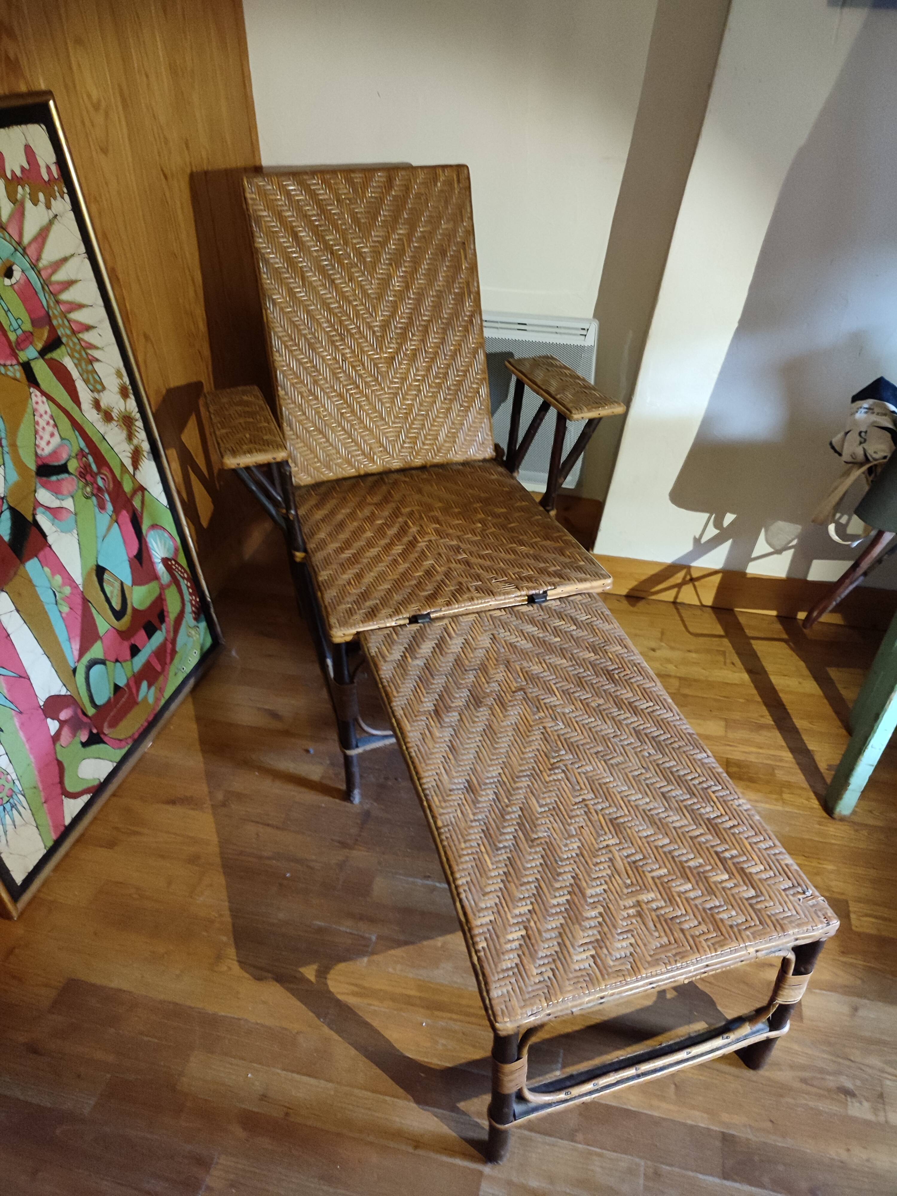 Braided rattan chaise longue 1920-30