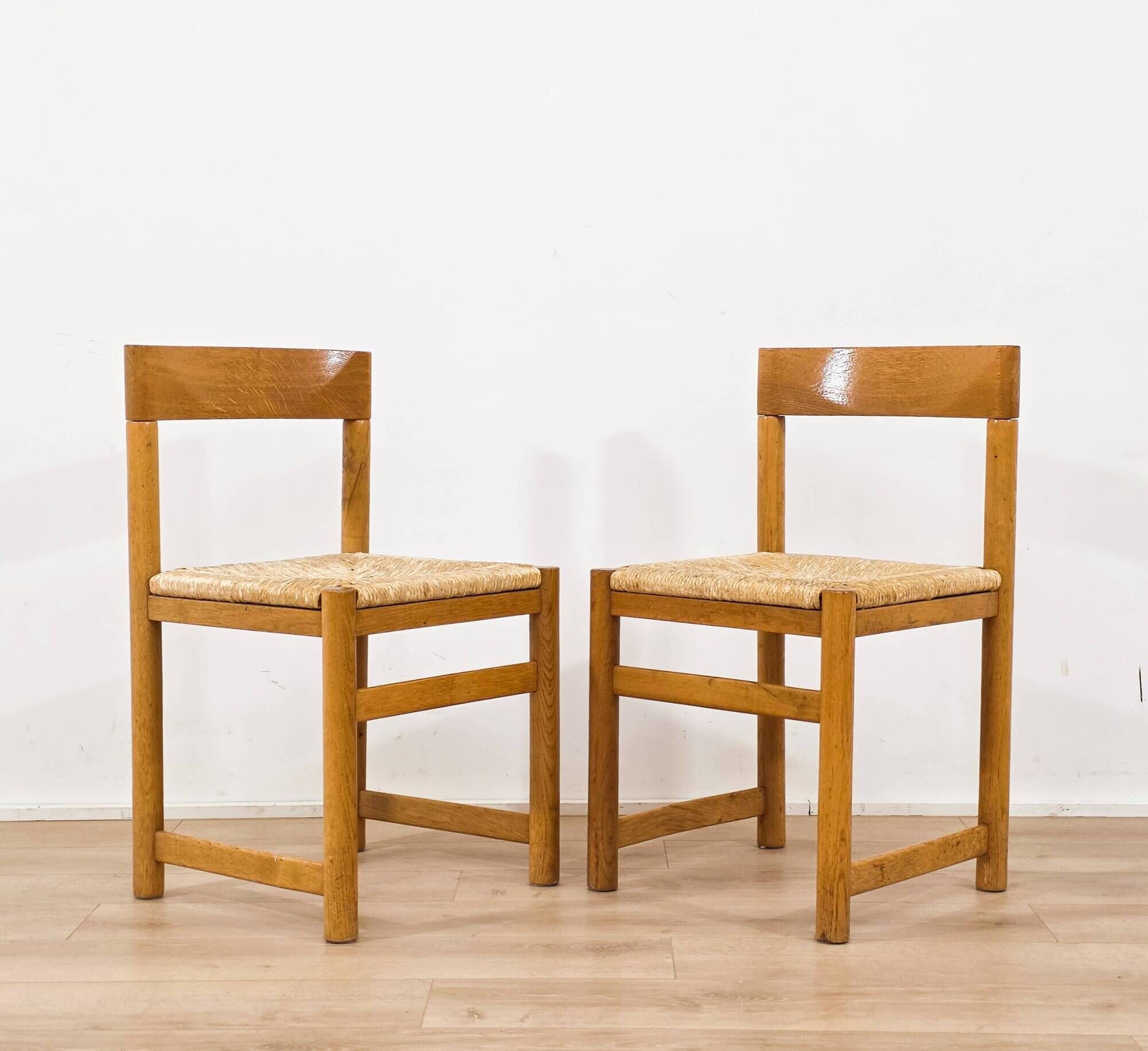 Vintage dining room set in the style of Charlotte Perriand 1970.