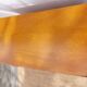 Commode vintage bois, galon blanc