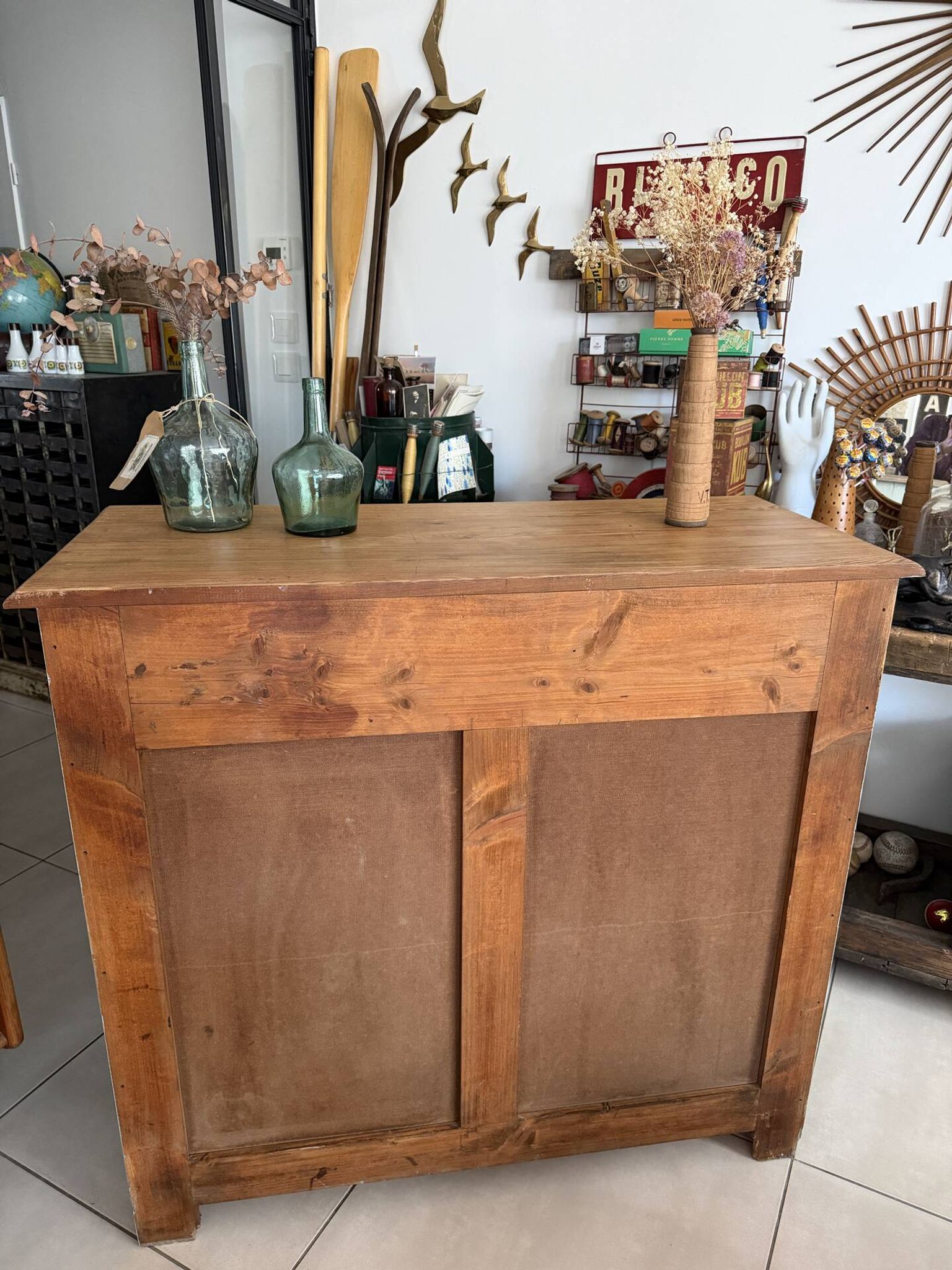 Buffet parisien vert amande vintage 