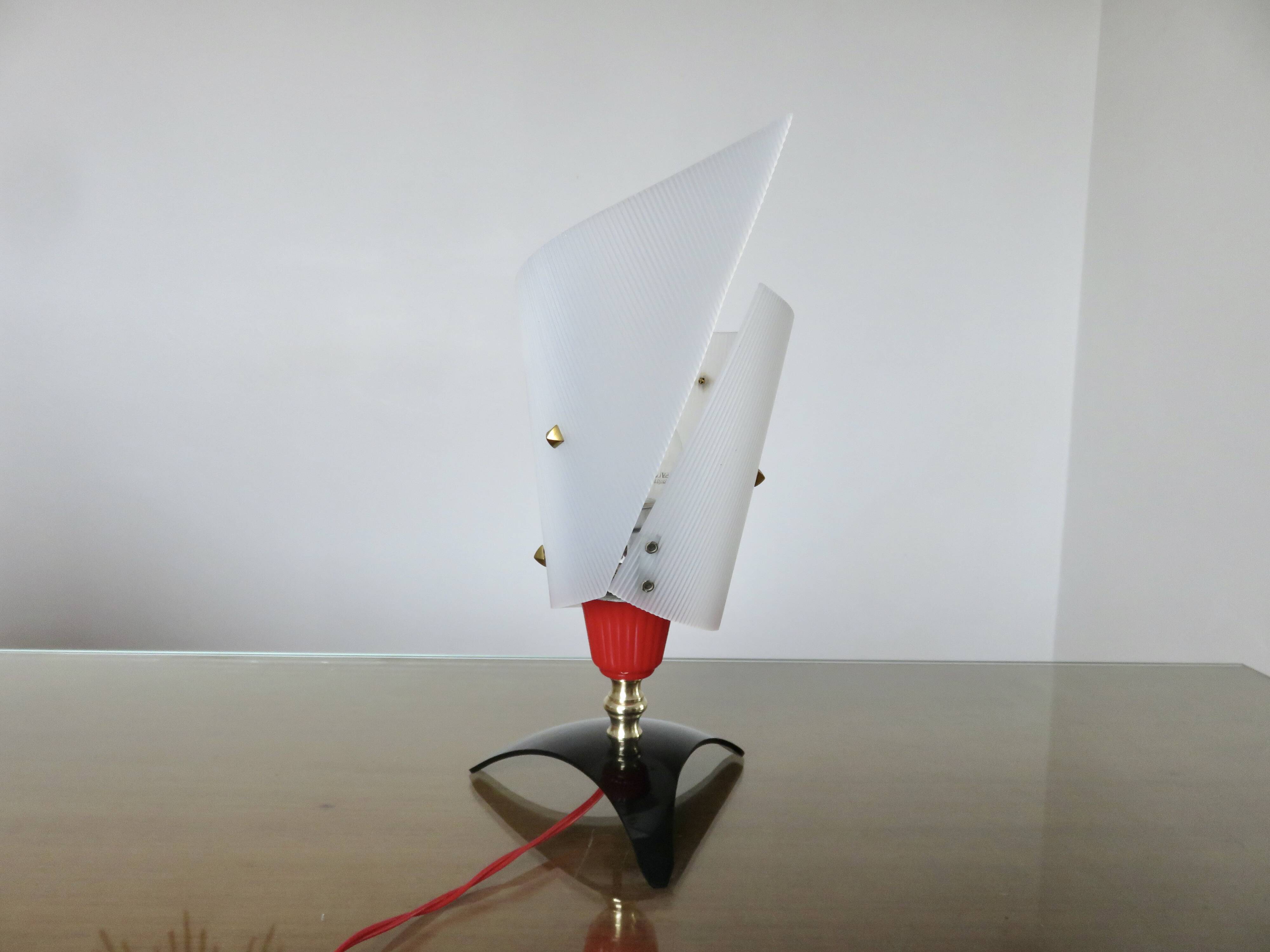 Tripod lamp in perspex, Bakelite and brass, 1950s or 1960s, France