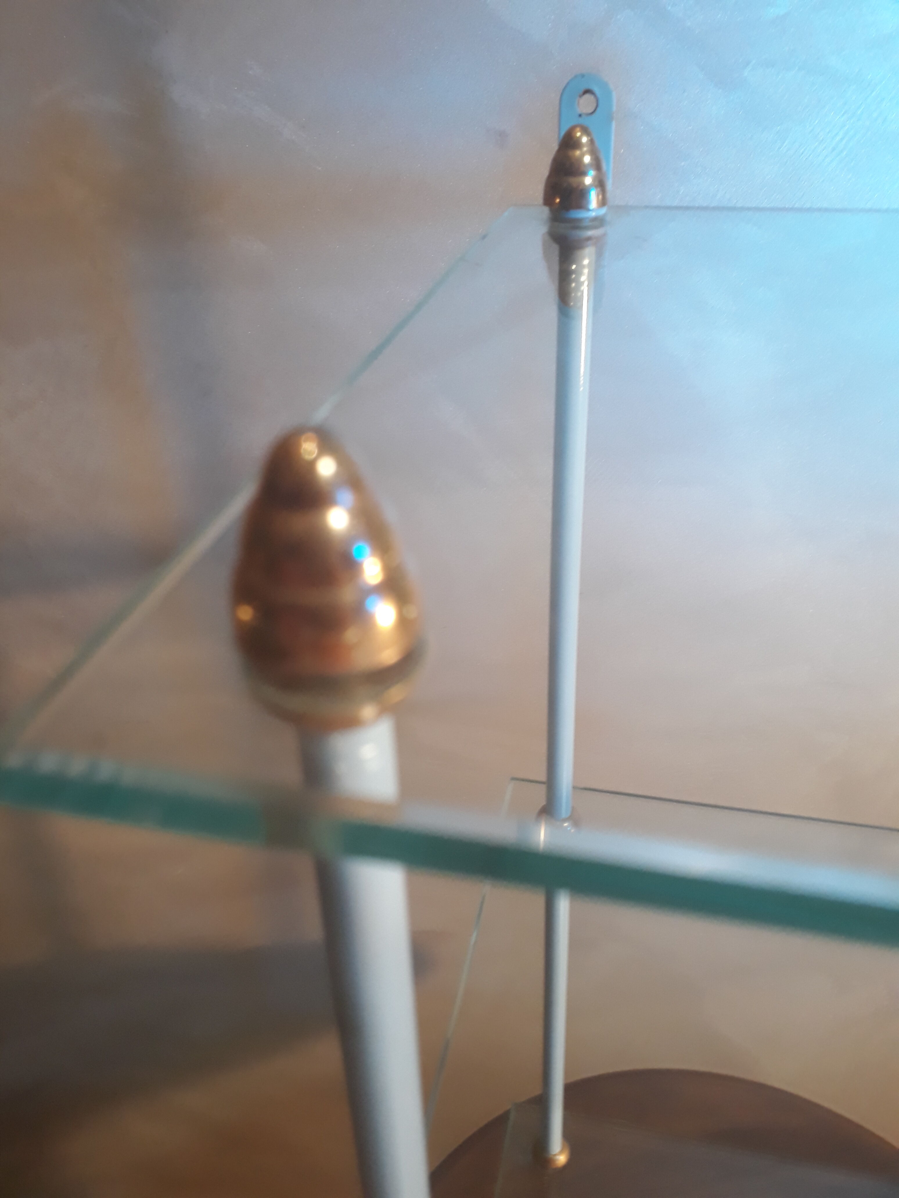 42x32 glass angle shel