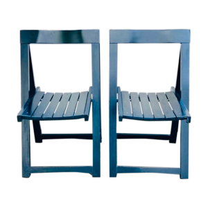 Deux chaises pliantes