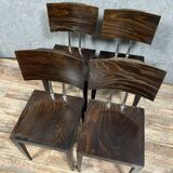 Série de quatre chaises Design 1970' en bois veiné teinté