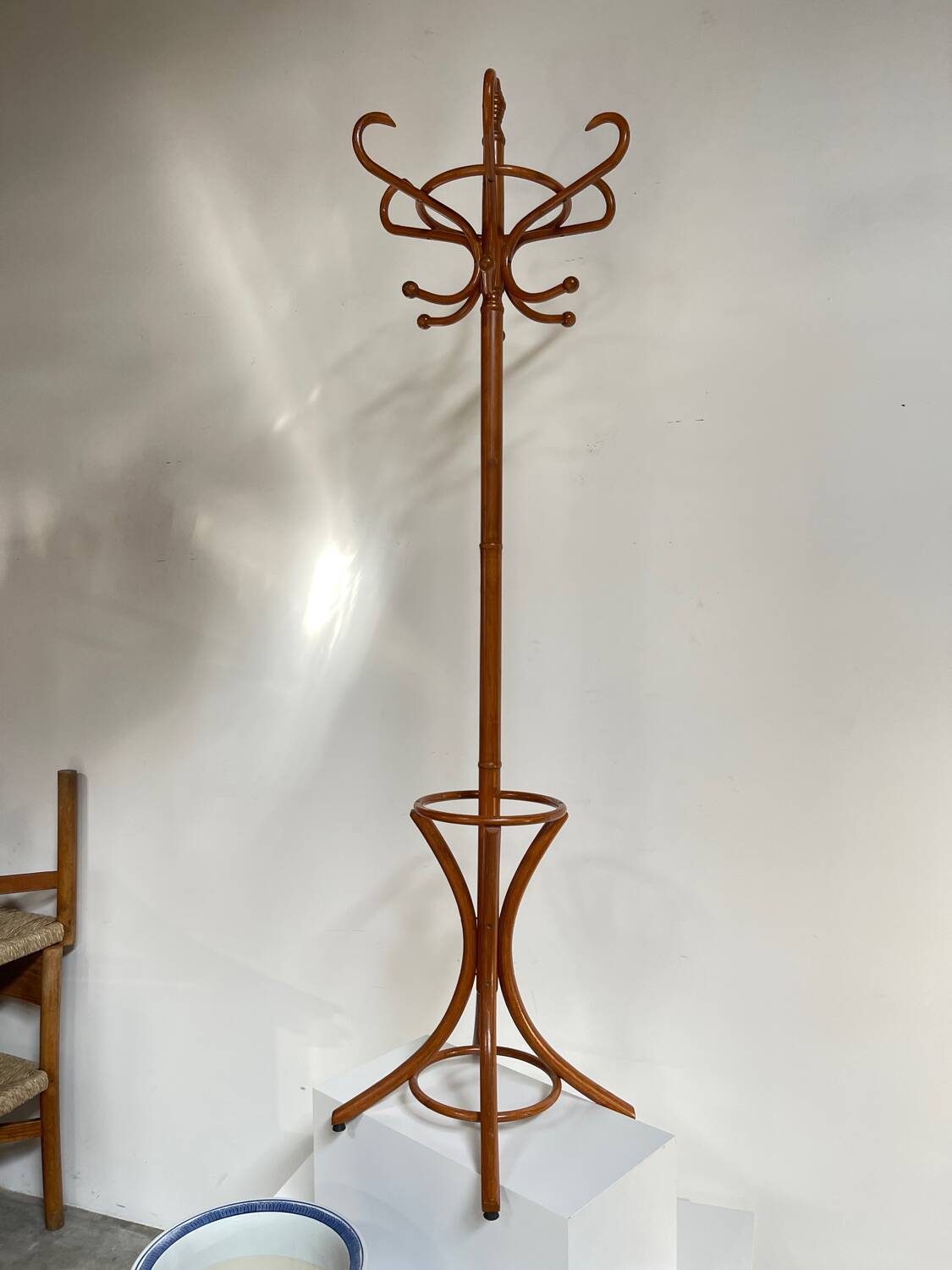 Wooden parrot coat rack, Baumann style, 1970s