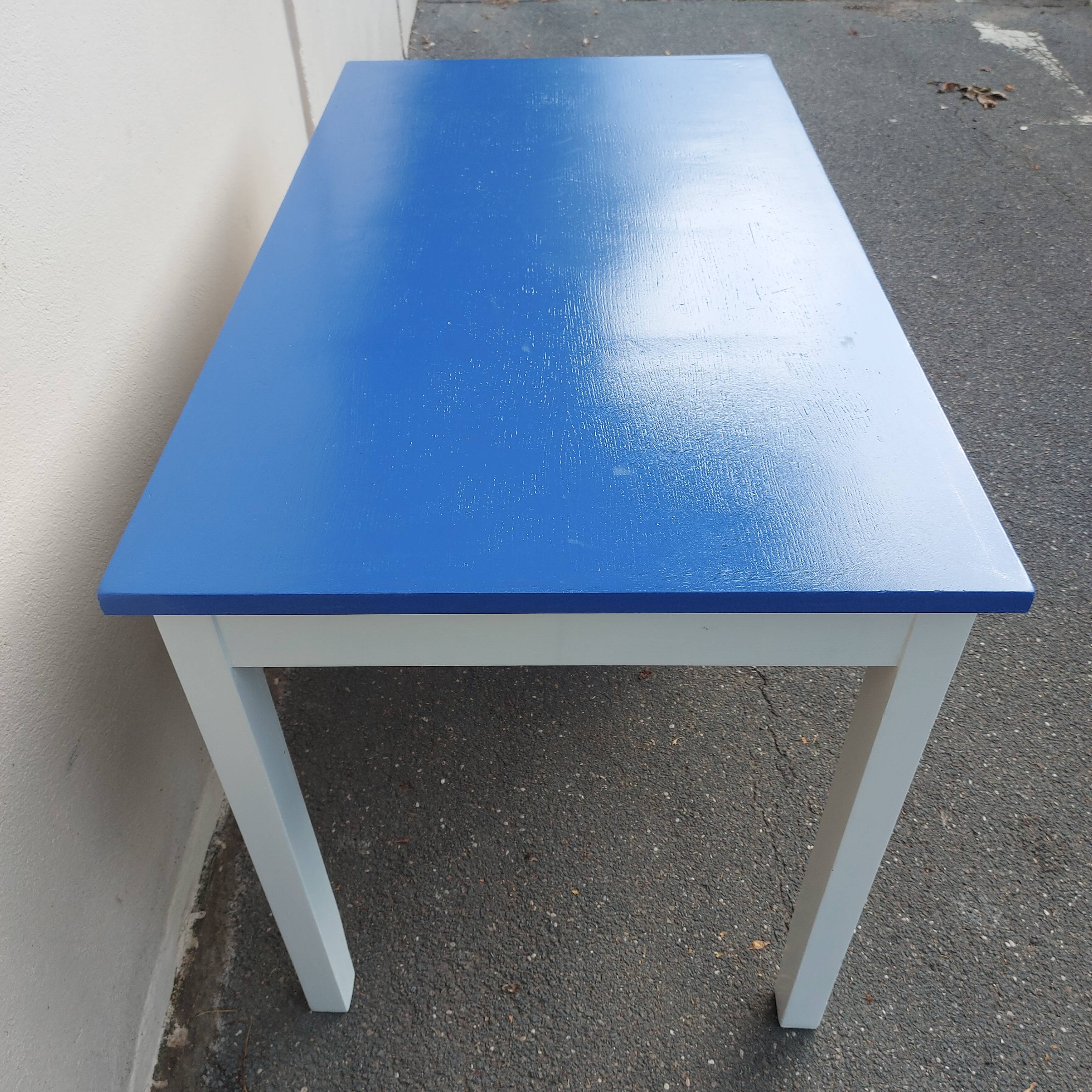 desk from the 1940s/50s