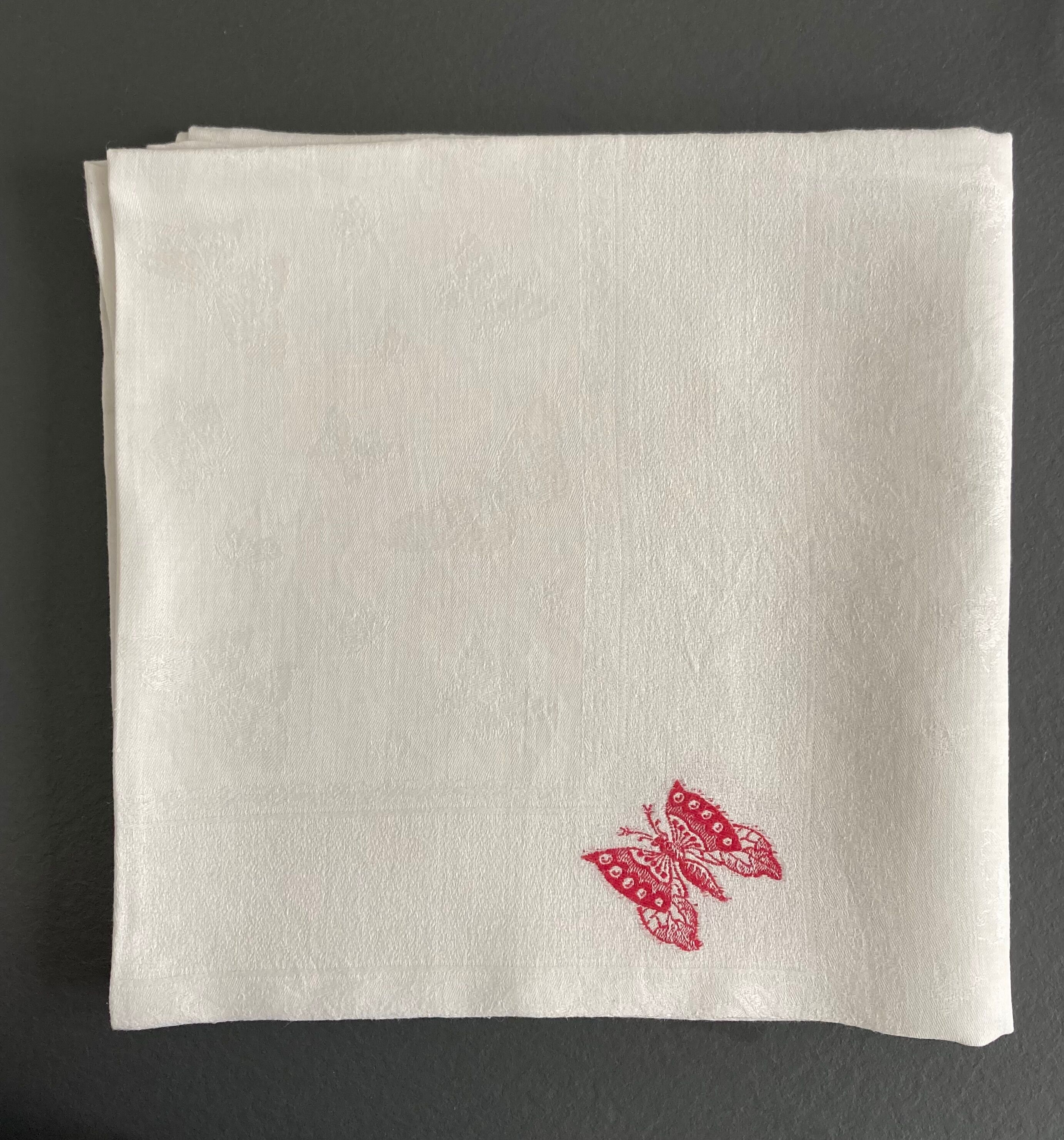 Damask tablecloth 125x125 butterfly embroidery