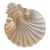 Scallop shell pocket in brass