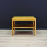 Table basse en frêne, design danois, années 1960, designer : Hans J. Wagner, fabricant