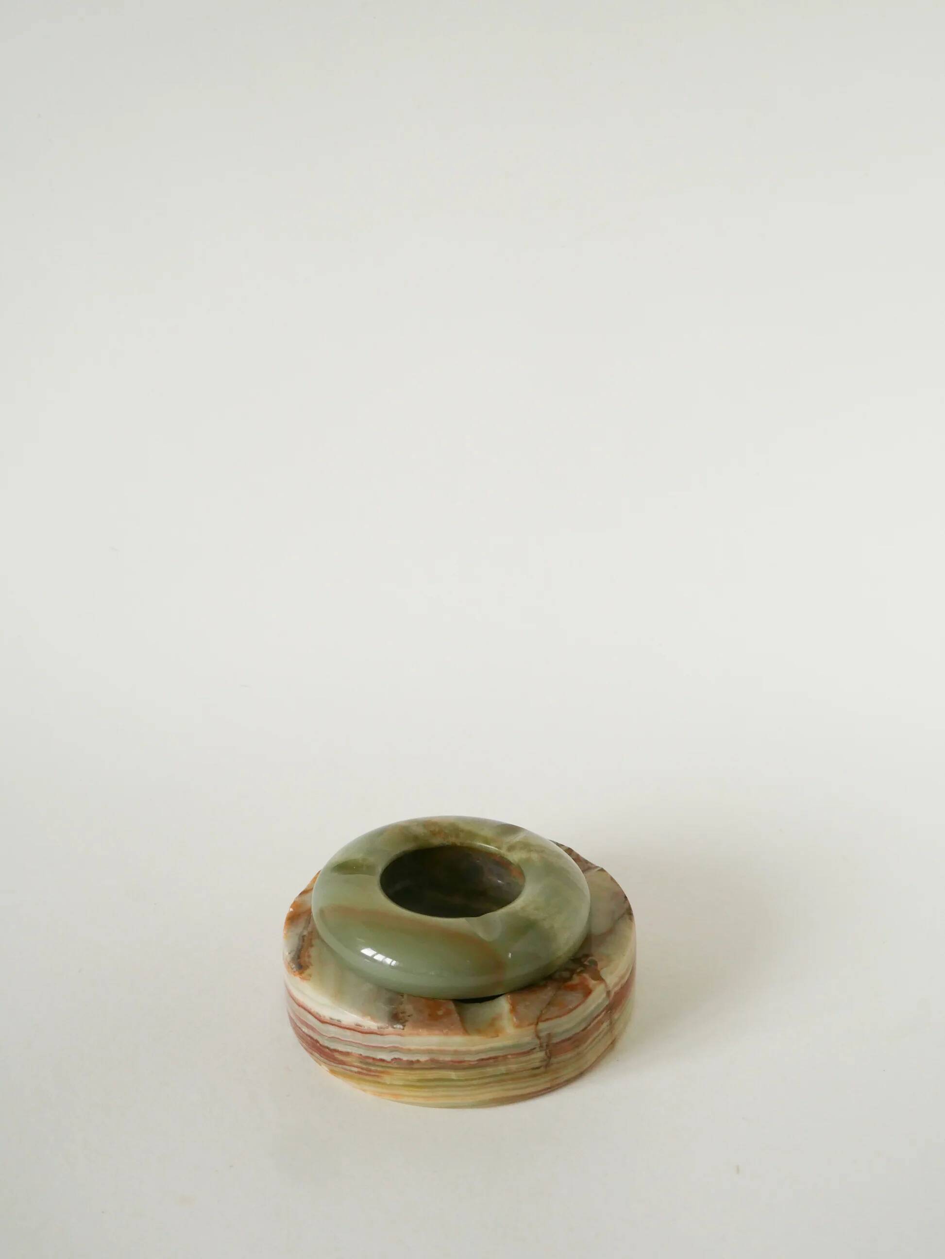 Vide-poche en onyx, forme ronde, vert, design, 1970 - 10 x 10 cm