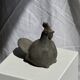 Petite poule en terre cuite, travail artisanal indonésien ancien H18