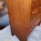 Commode vintage façade inclinée chêne