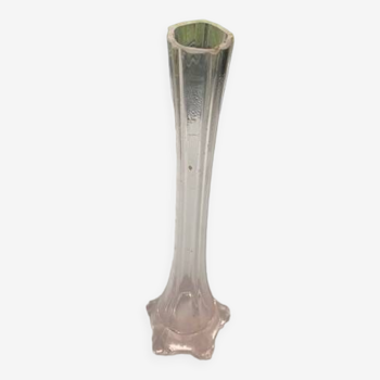 Vase soliflore en verre rose pastel a facettes ancien art deco
