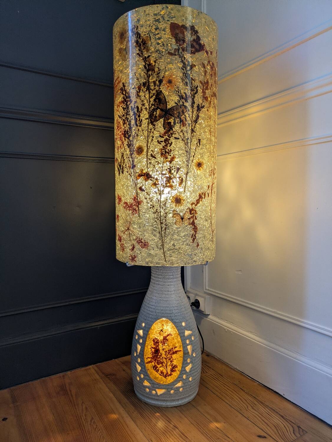 Sculptural lamp ACCOLAY