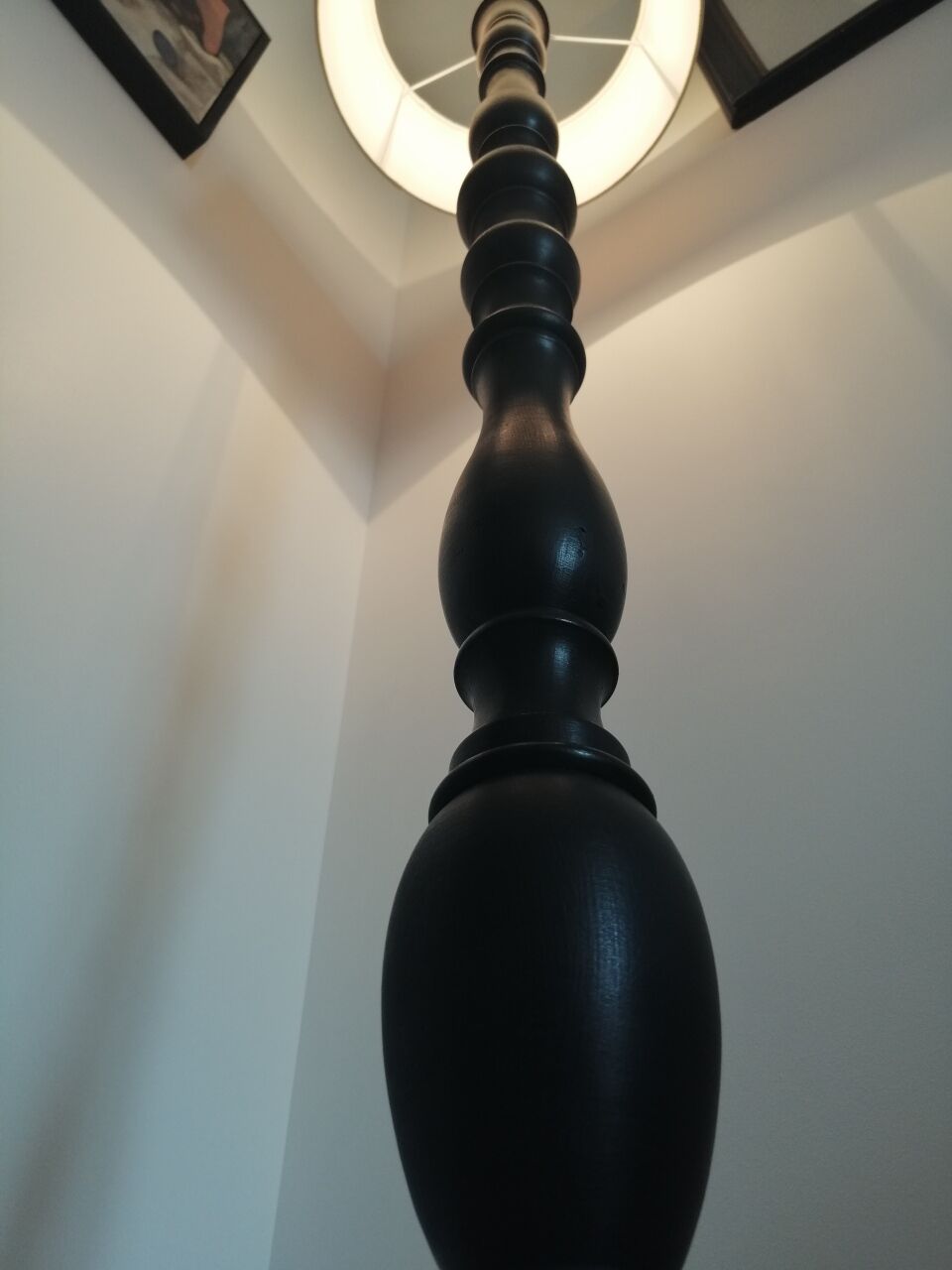 Floor lamp