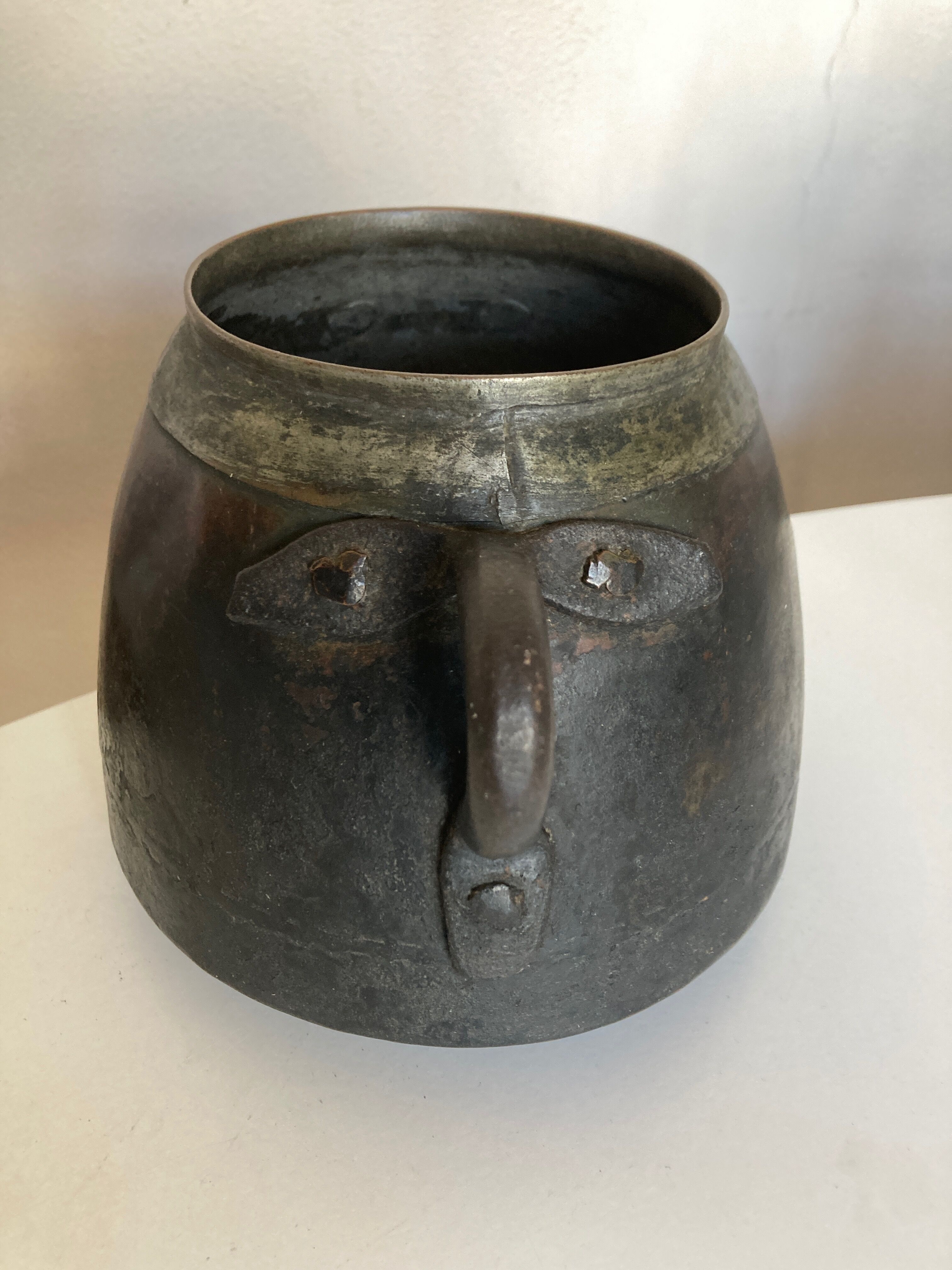 Pot cover vase face 1900 patina of origin