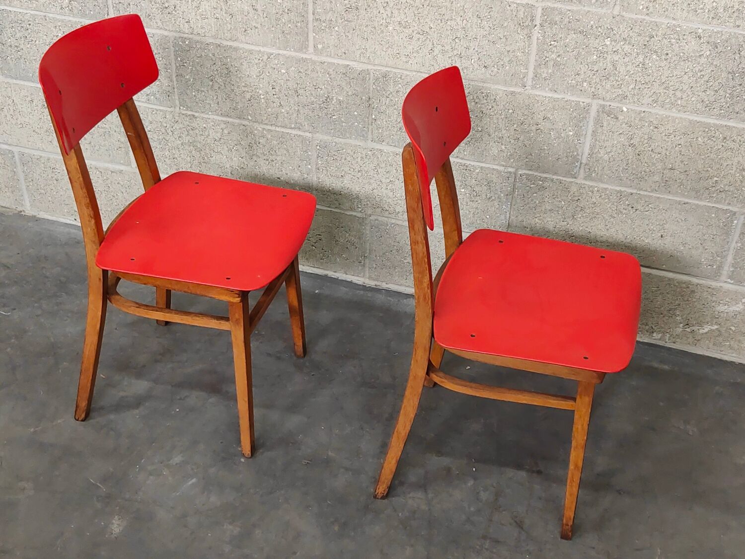 Pair of chairs TON (Thonet) red