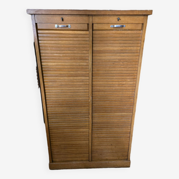 Oak two-curtain filing cabinet