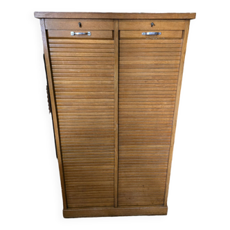 Oak two-curtain filing cabinet