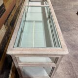 Glass shop counter
