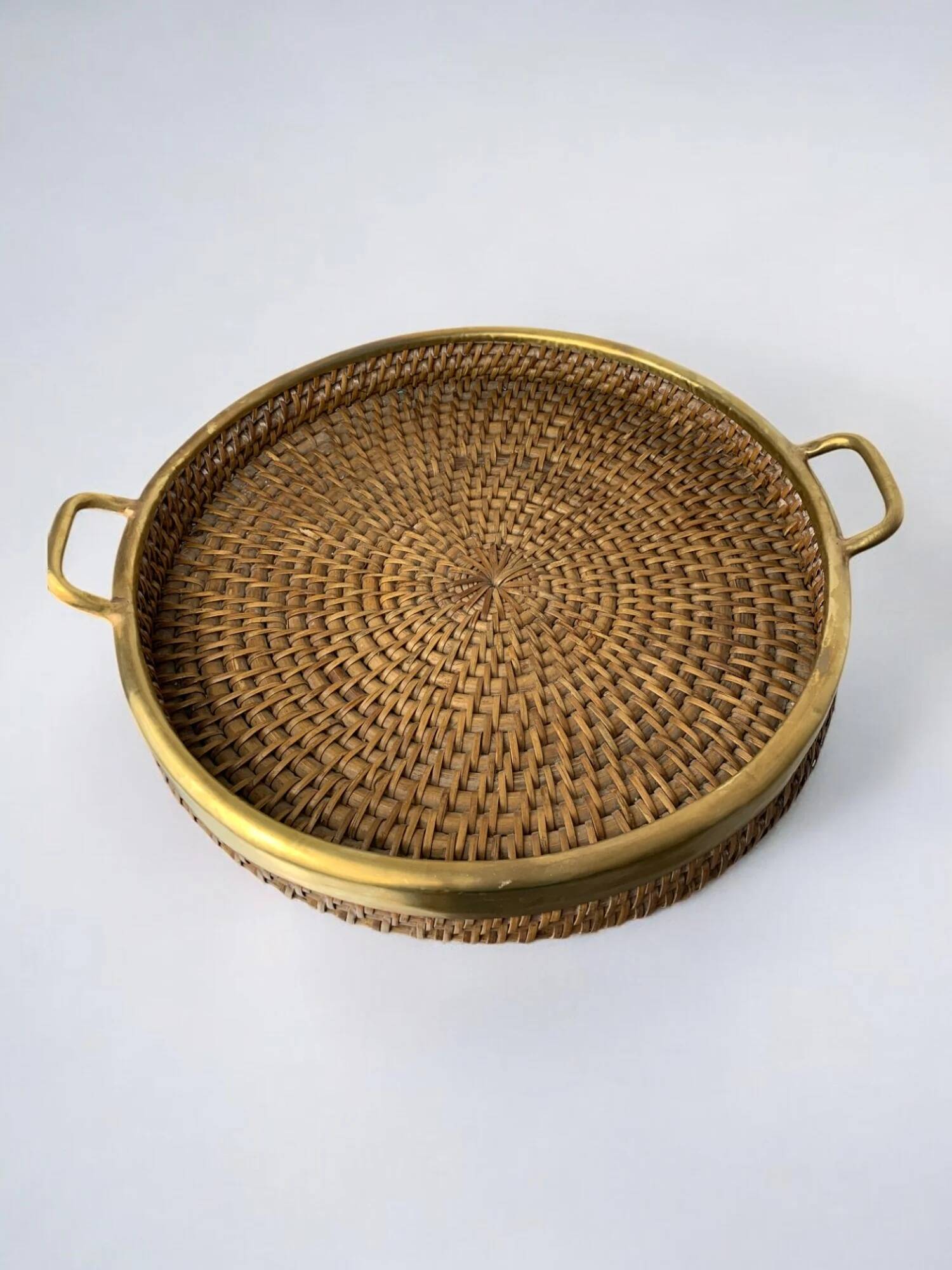 Circular rattan and brass tray, Italy, 1970s, 38 cm diameter