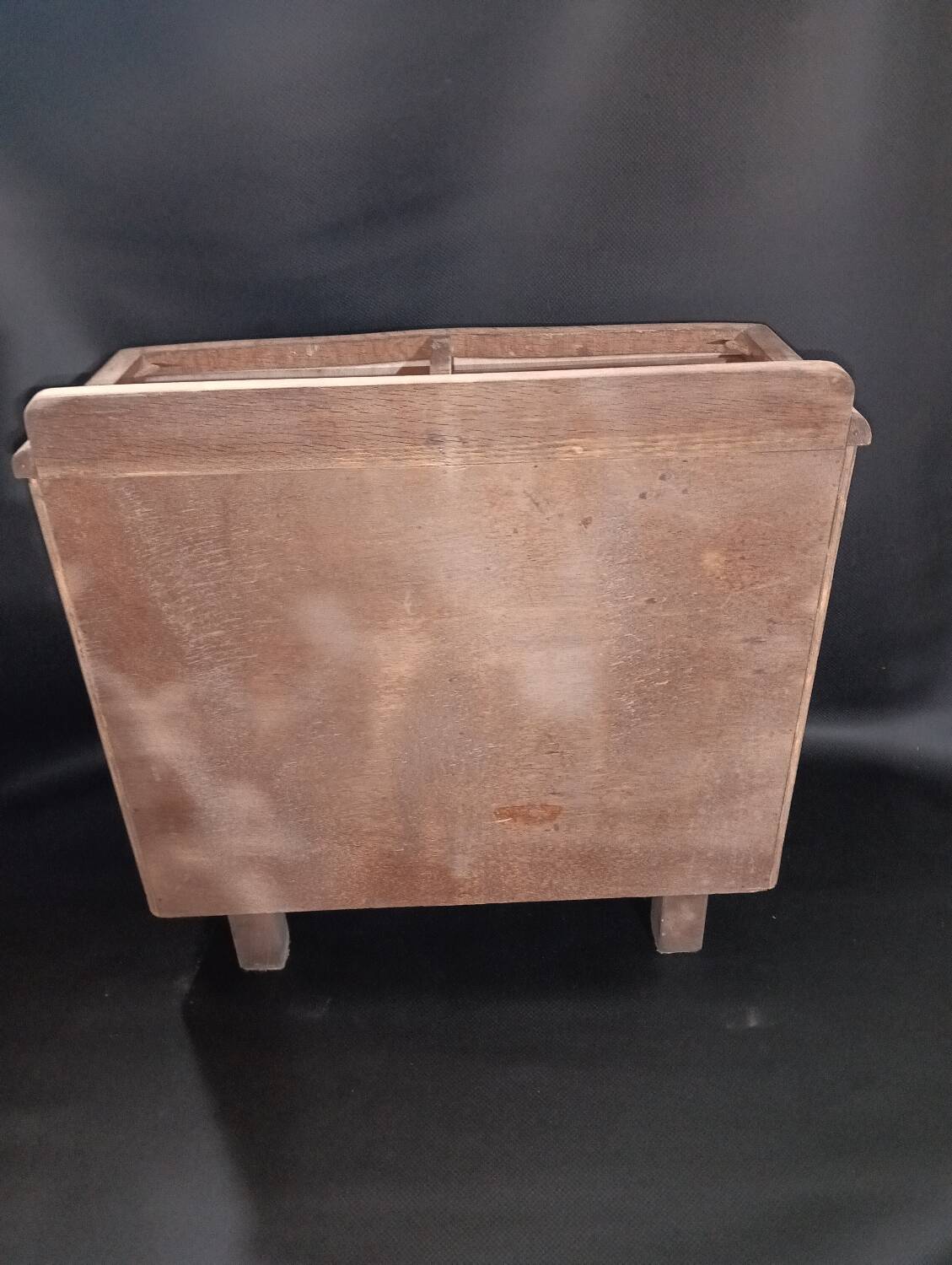 Small vintage piece of furniture in oak and oak veneer, completely stripped