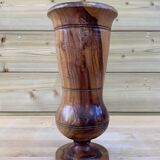 Vase en bois d’olivier