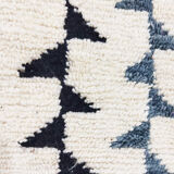 Moroccan berbere carpet 294x100cm