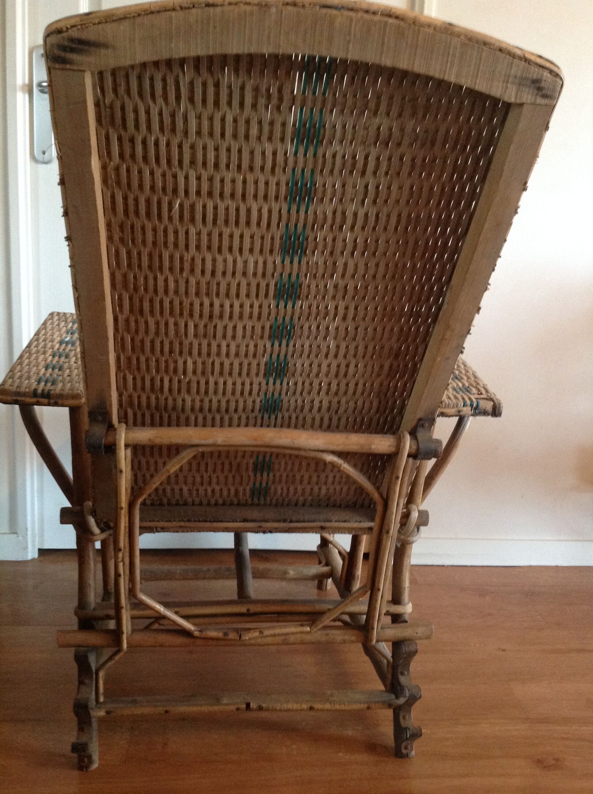 Wicker and rattan lounge chair
