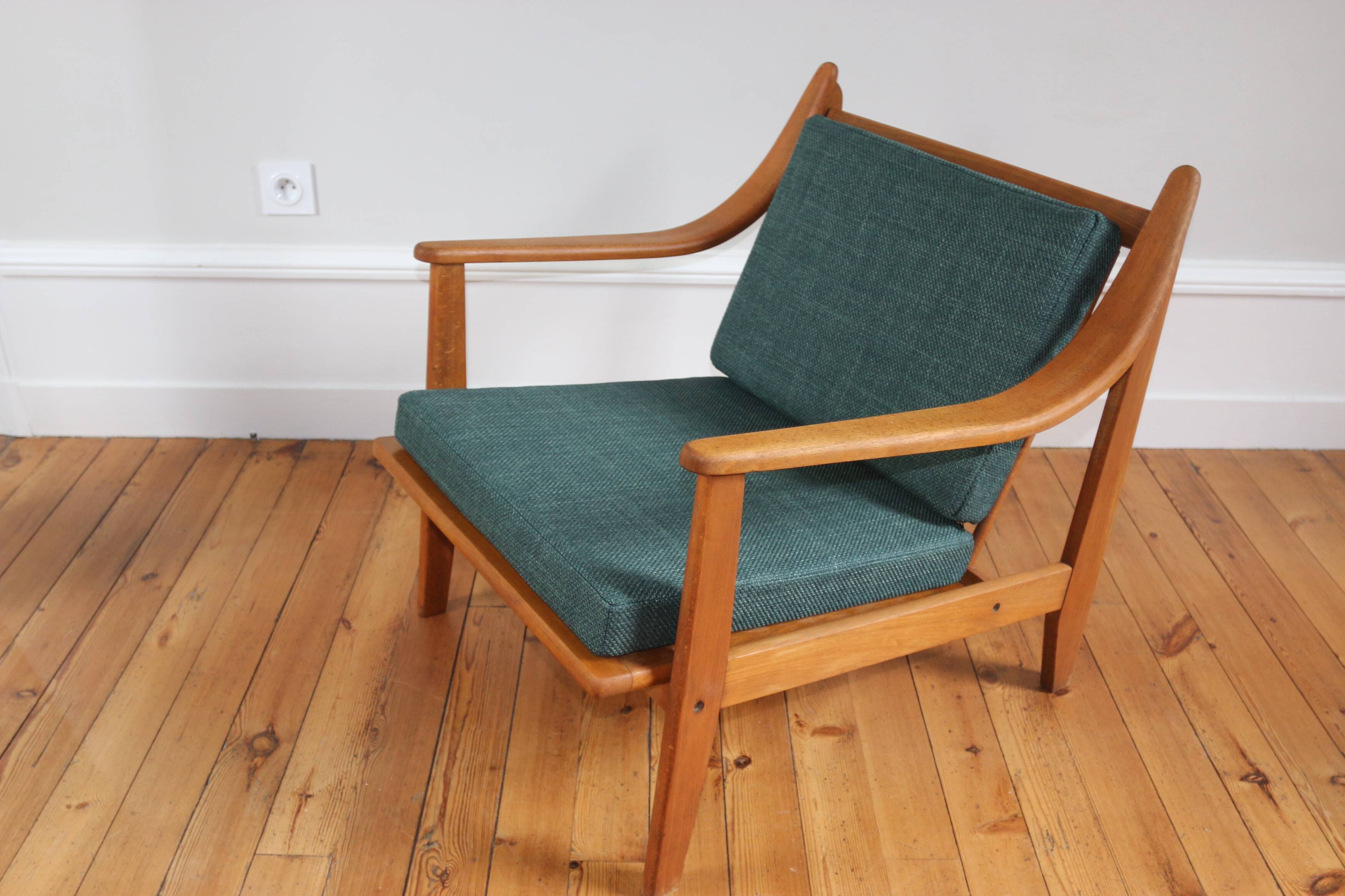 Vintage Scandinavian armchair 1960