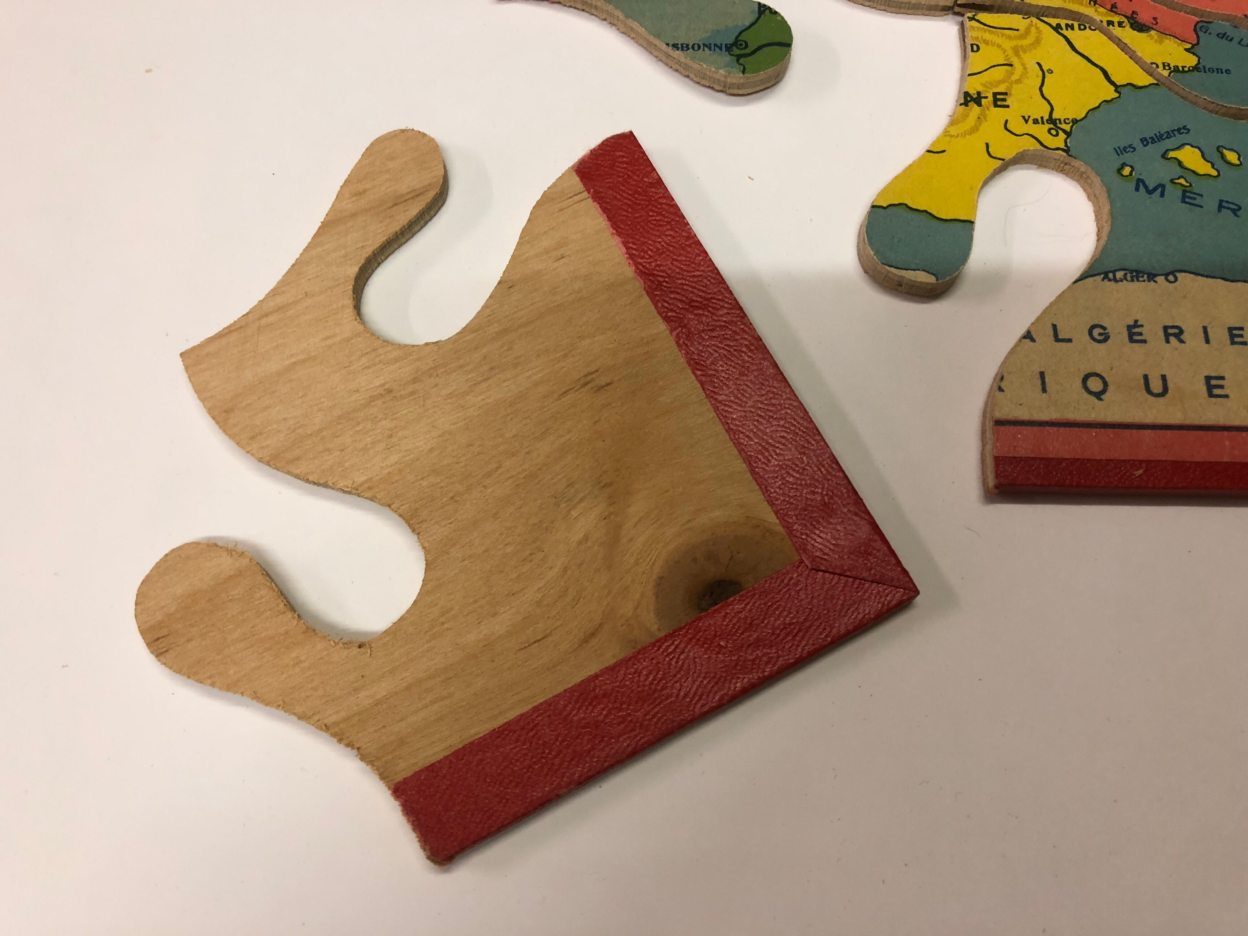 Former puzzle wooden 'Europe '.