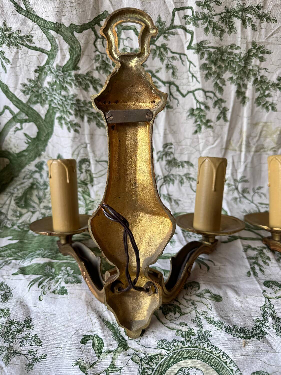Paire d’appliques vintage bronze doré – Maison Petitot