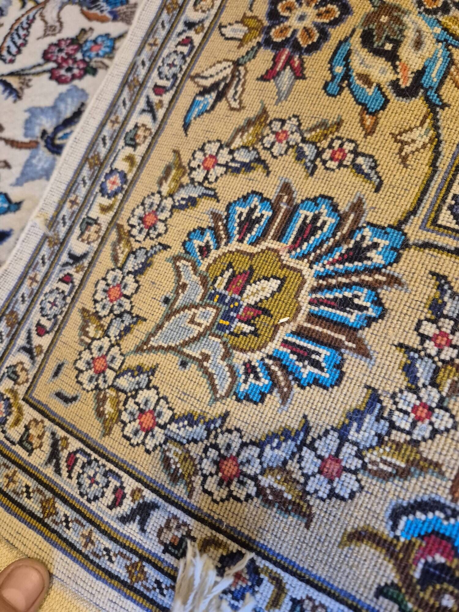 Grand Kashan Ivory Floral Rug 143x222 – Garden of Paradise